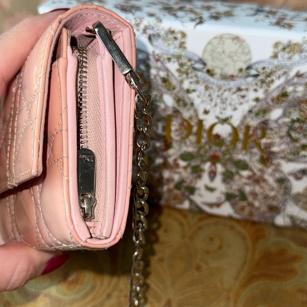DIOR Patent Cannage Lady Dior Rendez-Vous Croisière Wallet on Chain Charm Pink - Picture 13 of 16